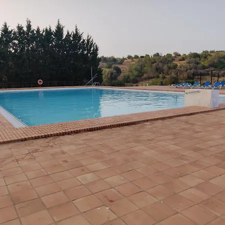 Apartment Spacious 3-Bedroom Condo With Pool Lagos
