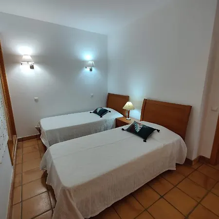 Spacious 3-Bedroom Condo With Pool Apartment *