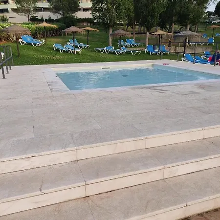 Spacious 3-Bedroom Condo With Pool Apartment Lagos